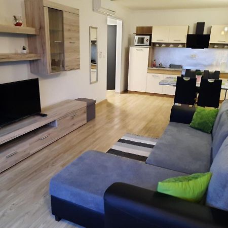 Vandus Apartman Siofok Exterior photo