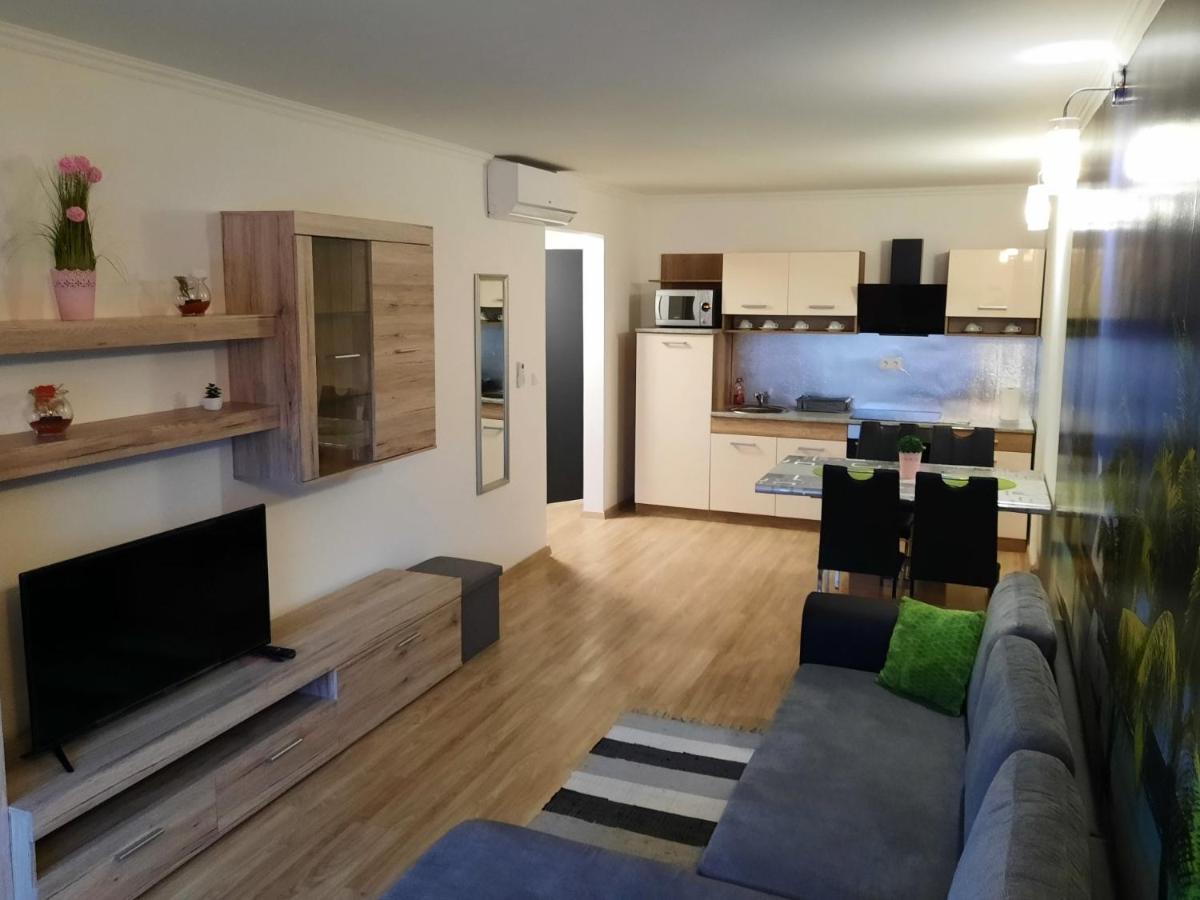 Vandus Apartman Siofok Exterior photo